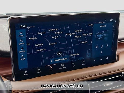 Used 2022 Lincoln Nautilus Reserve w/ Luxury Package image 3