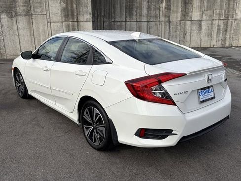 Used 2018 Honda Civic EX-L image 5