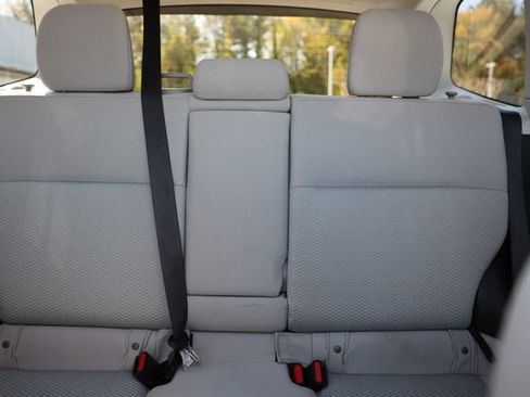 Used 2018 Subaru Forester 2.5i Premium image 35