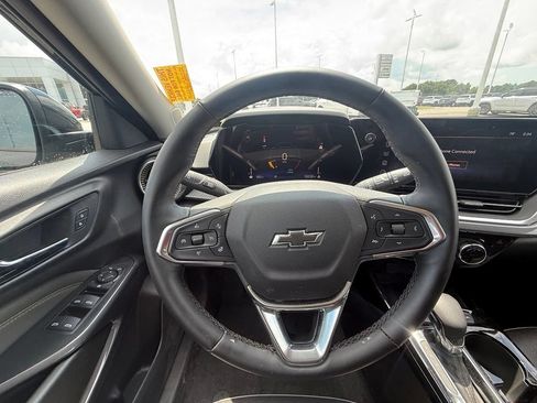 Used 2025 Chevrolet Trax ACTIV w/ Driver Confidence Package FWD image 11