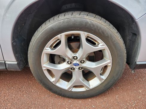 Used 2018 Subaru Forester 2.5i Touring w/ Popular Package #2 image 8