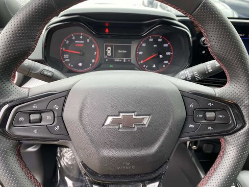 Used 2024 Chevrolet Trax RS w/ Driver Confidence Package image 15