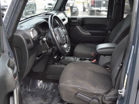 Used 2017 Jeep Wrangler Unlimited Sport w/ Quick Order Package 24S image 9