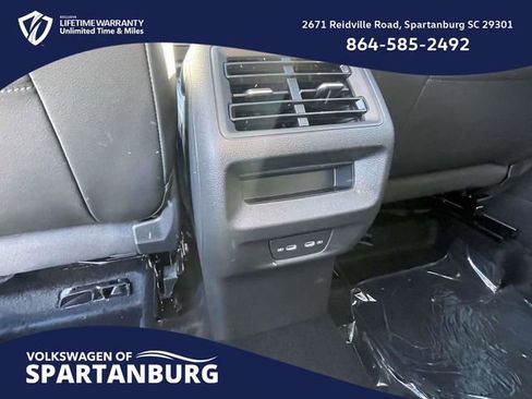 New 2026 Volkswagen Tiguan SE image 12