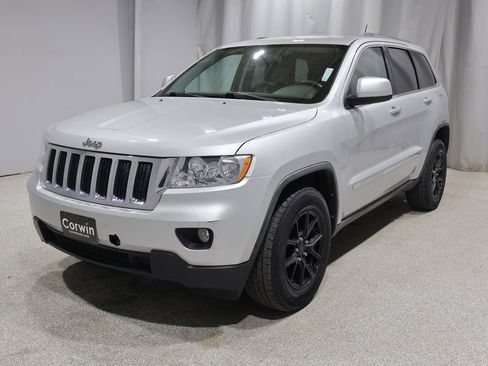 Used 2011 Jeep Grand Cherokee Laredo AWD/4WD image 7