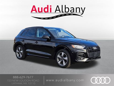 Used 2025 Audi Q5 2.0T Premium image 1