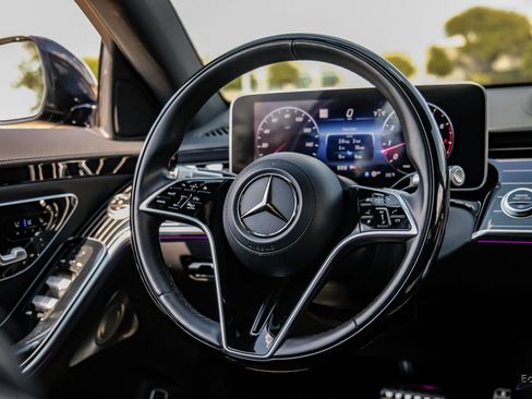 Used 2023 Mercedes-Benz S 580 4MATIC Sedan w/ AMG Line image 42