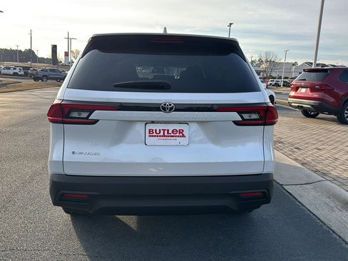 New 2026 Toyota Grand Highlander AWD Hybrid image 4