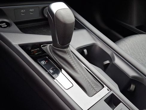 New 2026 Nissan Sentra SV w/ SV Convenience Package FWD image 12