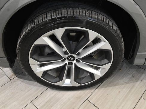 Used 2021 Audi Q3 2.0T Premium Plus w/ Premium Plus Package image 10