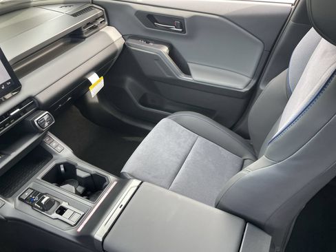 New 2026 Toyota RAV4 XSE AWD/4WD image 20