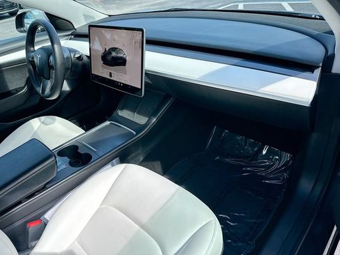 Used 2023 Tesla Model 3 Standard Range RWD image 28