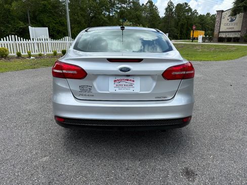 Used 2015 Ford Focus SE image 33