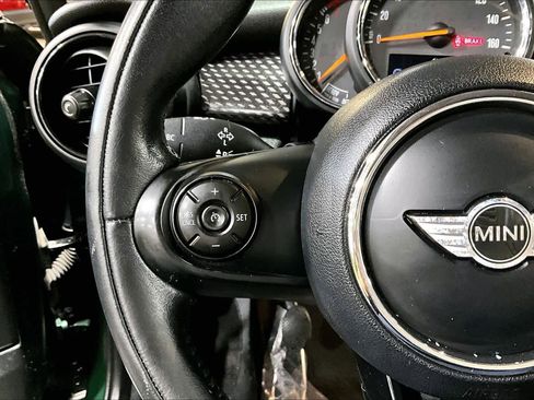 Used 2017 MINI Cooper S image 19