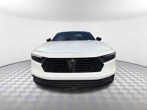 Used 2023 Honda Accord Sport image 2