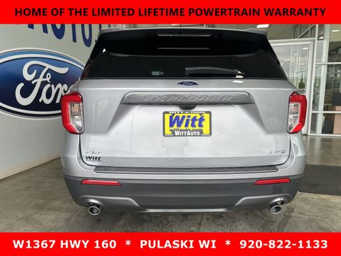 Used 2023 Ford Explorer XLT w/ Equipment Group 202A AWD/4WD image 8
