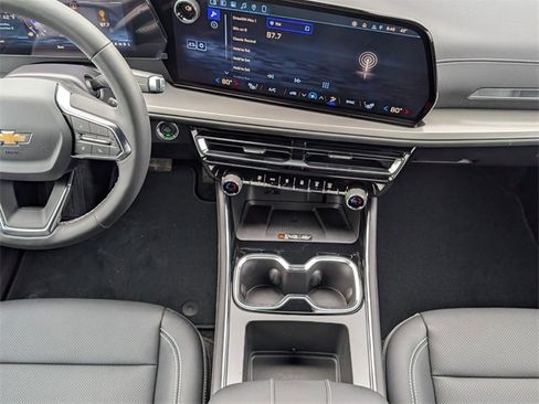 New 2026 Chevrolet Traverse LT w/ Driver Confidence Package image 7