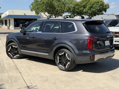 Used 2025 Kia Telluride S AWD/4WD image 10