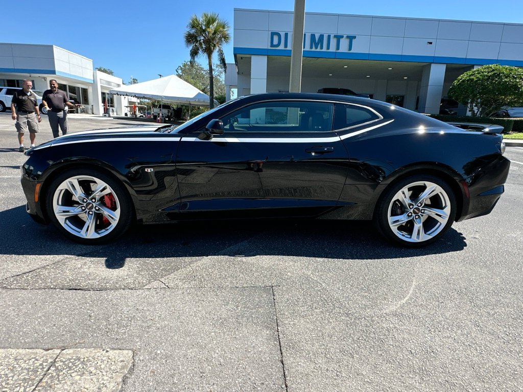 Used 2022 Chevrolet Camaro SS RWD image 8