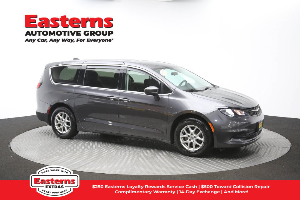 Used 2022 Chrysler Voyager LX FWD image 48