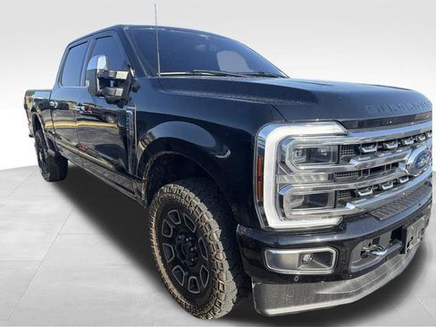 Used 2024 Ford F250 Platinum AWD/4WD image 17