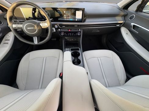 New 2024 Hyundai Sonata SEL w/ Convenience Package image 2