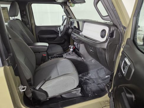 Certified 2025 Jeep Wrangler Sport AWD/4WD image 28