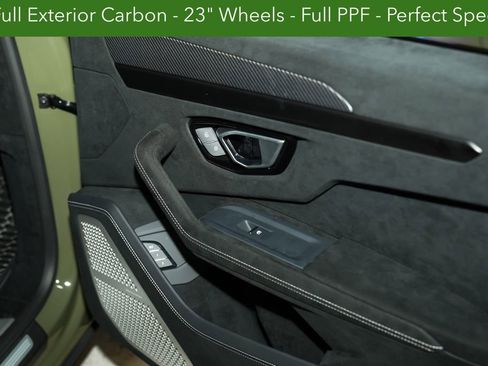 Used 2023 Lamborghini Urus Performante AWD/4WD image 71