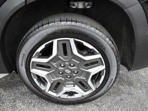 Used 2023 Hyundai Santa Fe Limited AWD/4WD image 32