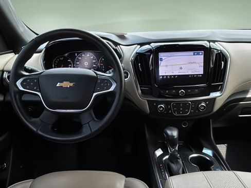 Used 2022 Chevrolet Traverse Premier w/ LPO, Floor Liner Package FWD image 10