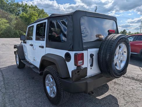 Used 2015 Jeep Wrangler Unlimited Sport w/ Quick Order Package 24S AWD/4WD image 9