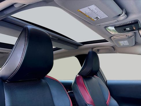 Used 2023 Toyota Prius Prime Premium FWD image 14