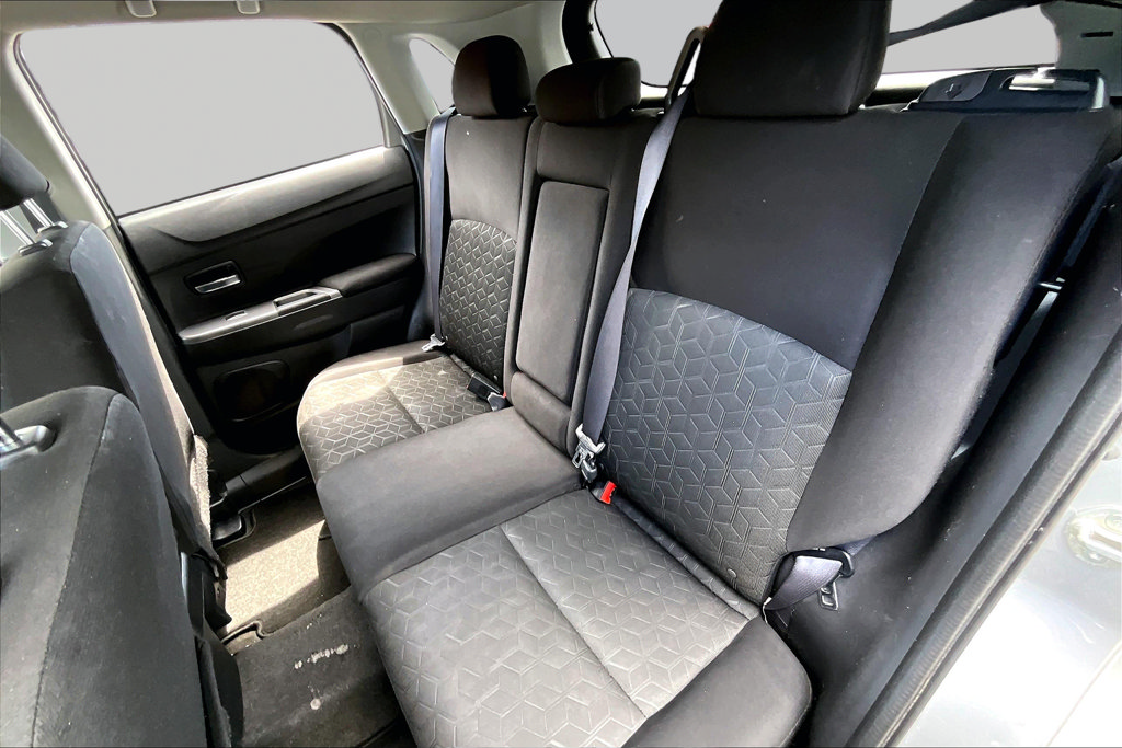 Used 2020 Mitsubishi Outlander Sport SE AWD/4WD image 20