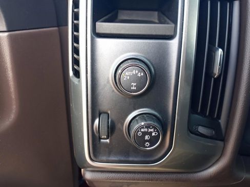 Used 2017 Chevrolet Silverado 1500 LT w/ All Star Edition image 18