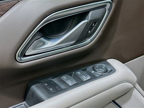 Used 2022 Chevrolet Tahoe LT image 18