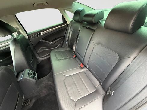 Used 2016 Volkswagen Passat 1.8T SE image 13