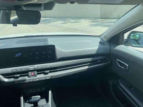 Used 2025 Kia K4 LXS FWD image 34