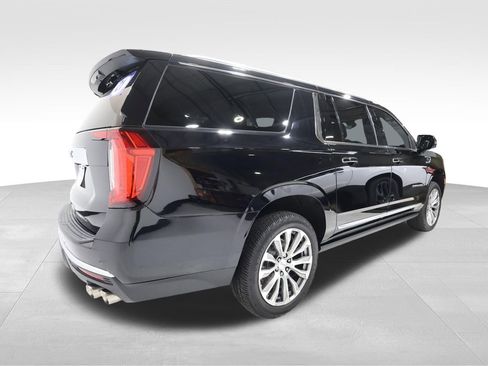 Used 2021 GMC Yukon XL Denali w/ Denali Premium Package AWD/4WD image 4