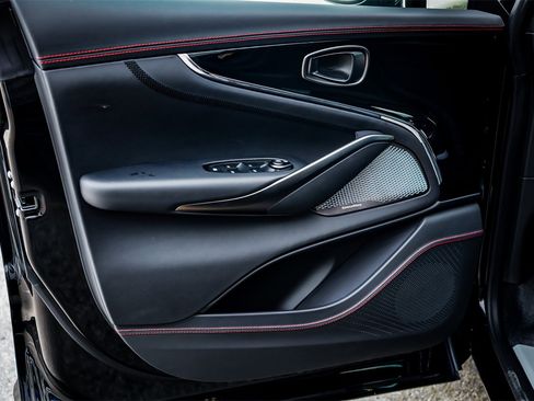 New 2025 Aston Martin DBX 707 image 28