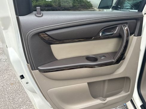 Used 2014 GMC Acadia Denali image 22