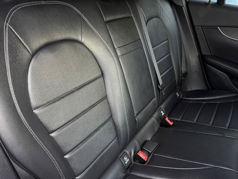 Used 2022 Mercedes-Benz GLC 300 4MATIC image 38