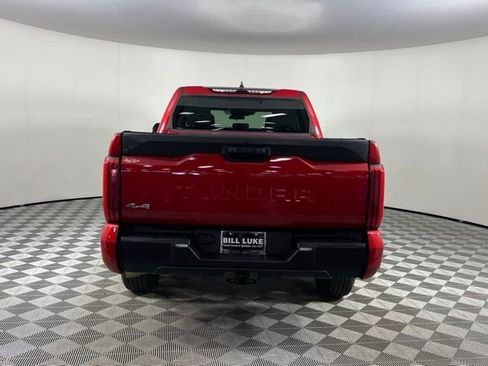 Used 2022 Toyota Tundra SR5 w/ SR5 Convenience Package image 10