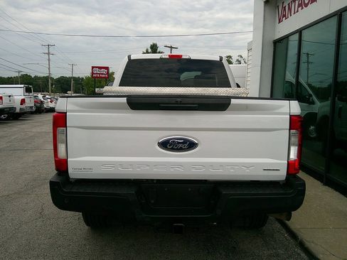 Used 2017 Ford F350 XL AWD/4WD image 6