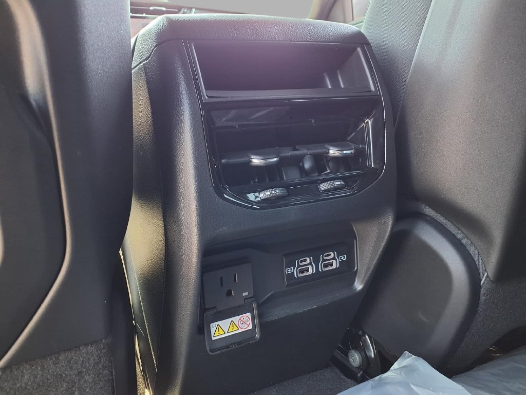 New 2027 Jeep Grand Cherokee Laredo X AWD/4WD image 22