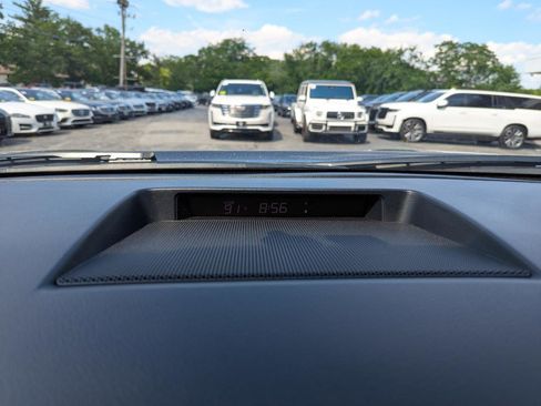 Used 2017 Toyota Sequoia Platinum AWD/4WD image 20