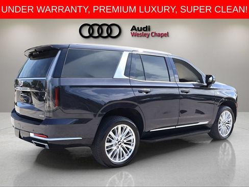 Used 2025 Cadillac Escalade Premium Luxury AWD/4WD image 5