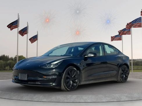 Used 2021 Tesla Model 3 Standard Range Plus RWD image 1