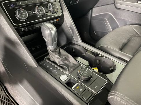 Used 2018 Volkswagen Atlas SEL AWD/4WD image 9