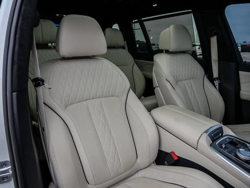 Used 2023 BMW X7 M60i w/ Executive Package AWD/4WD image 21