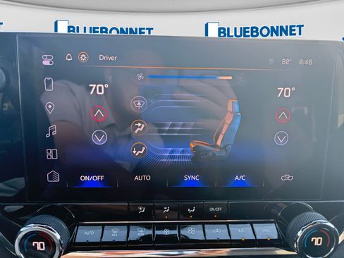 Used 2023 Chevrolet Colorado LT w/ LT Convenience Package RWD image 17